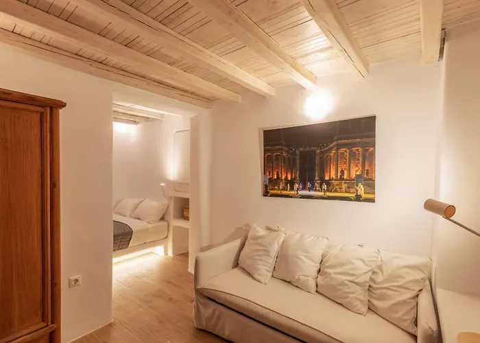 Actors Prestige -private Pool & Sea View